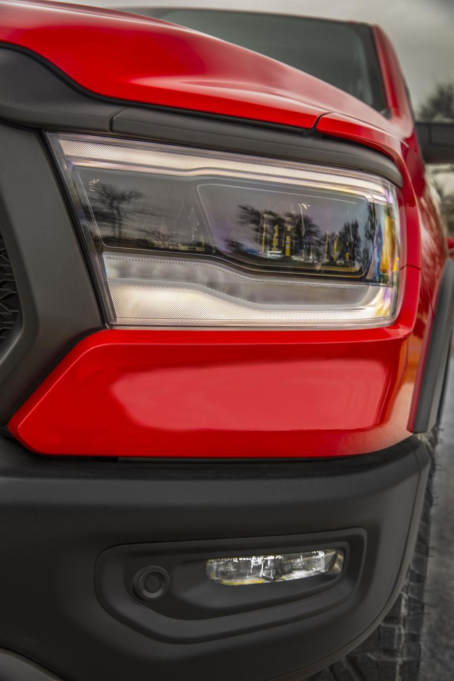Детали экстерьера Dodge Ram 1500 Rebel Quad Cab (DT) 2018 года  (фото 21 из 36)